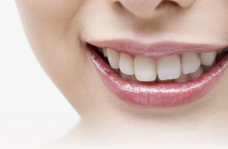ホワイトニングで歯を今よりももっと白く美しく